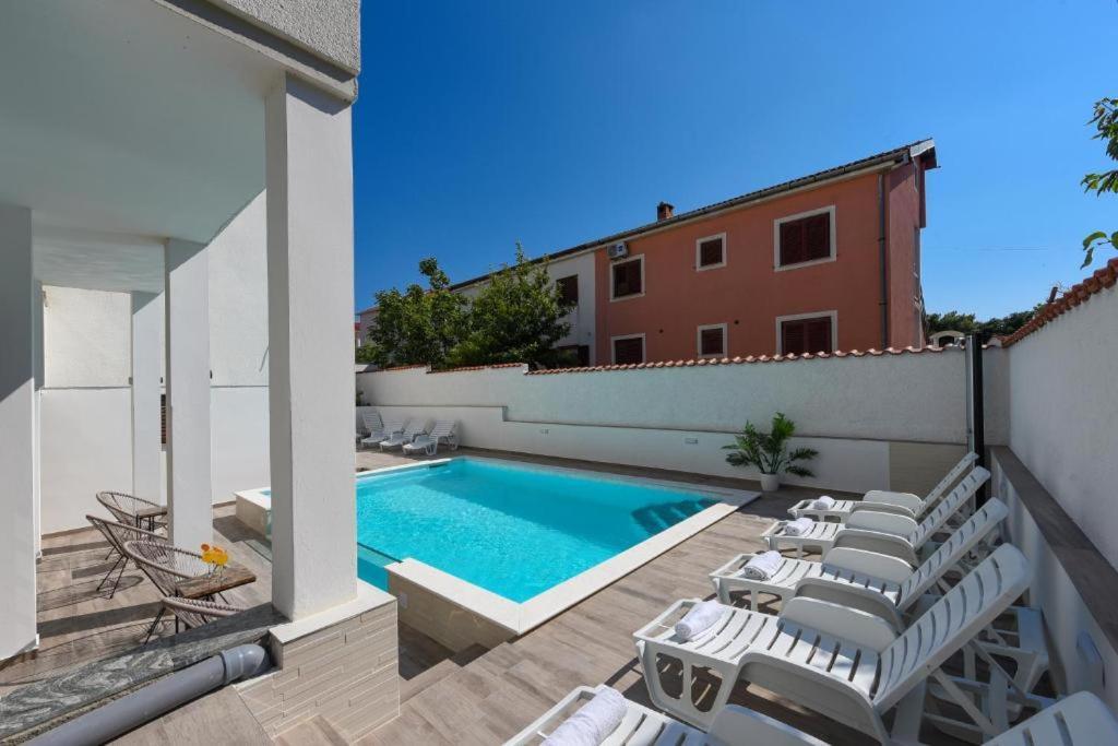 Apartments And Rooms Diana Zadar Exterior photo