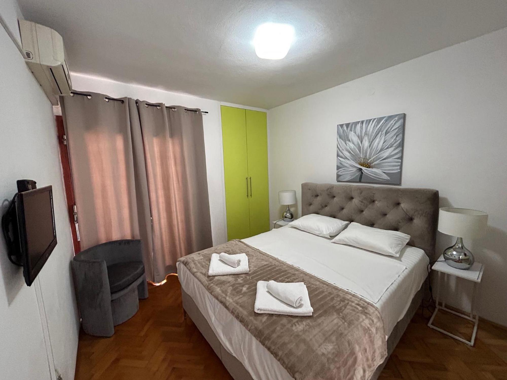 Apartments And Rooms Diana Zadar Exterior photo